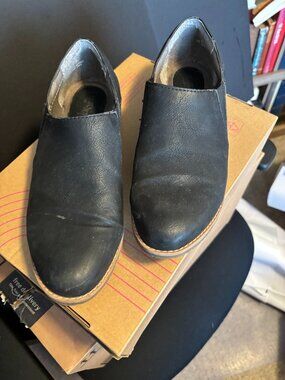 Eurosoft Black Womens Flat Booties Size 9